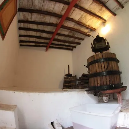 La Casa Sotto Il Carrubo فيلة