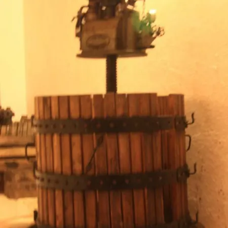 La Casa Sotto Il Carrubo * Leni